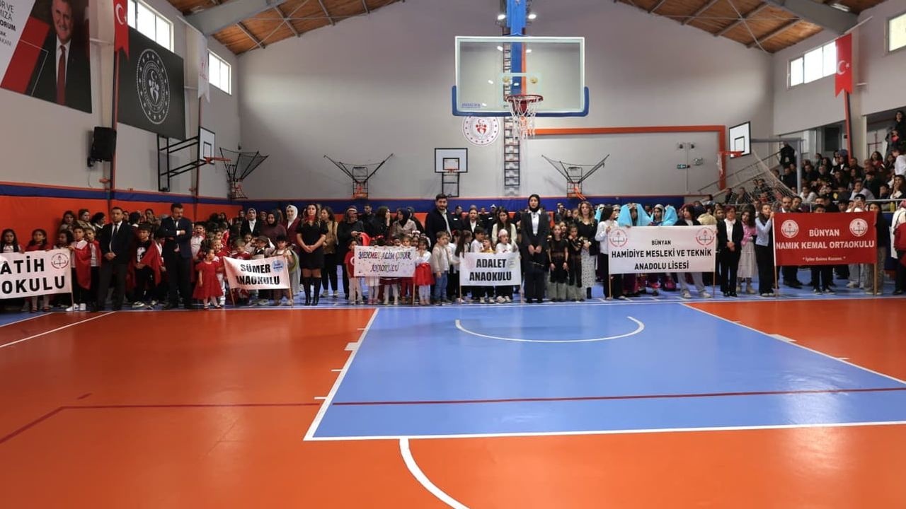 Bünyan’da 29 ekim kutlamaları cumhuriyetin 103. yılına vurgu yaptı