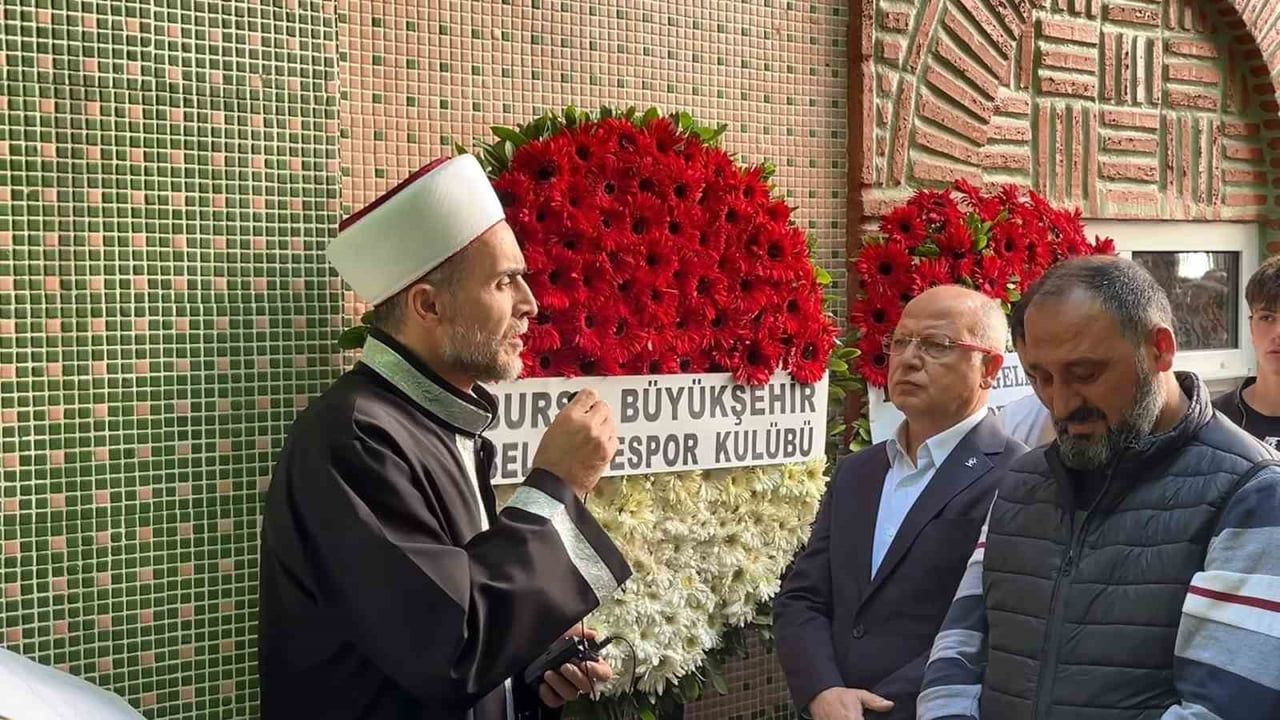 Bursa'da genç güreşçi Yusuf Taha Turp son yolculuğuna uğurlandı