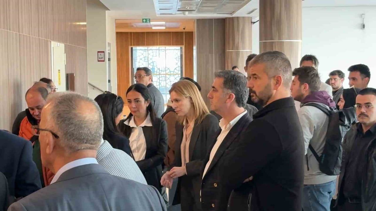 Bursa'da ikinci duruşma başladı: 16 tutuklu sanık yeniden hakim karşısında