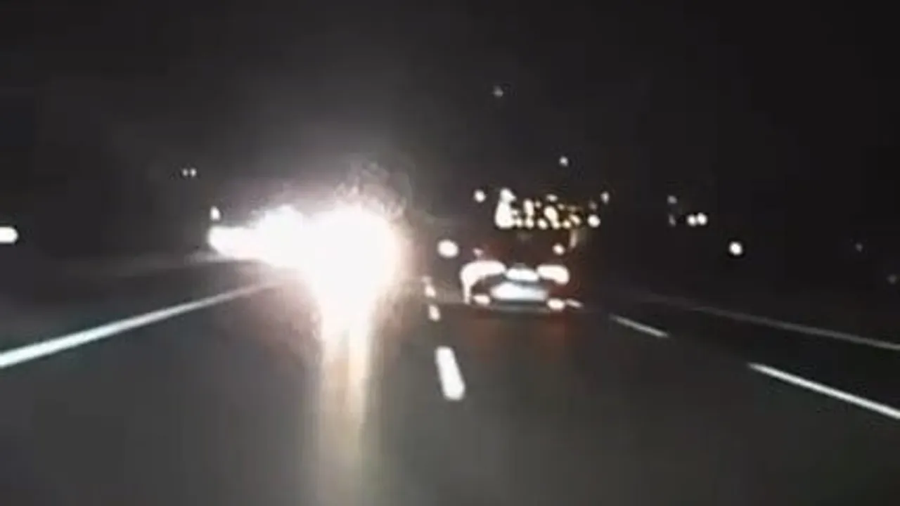 Bursa'da otobanda ters yönde ilerleyen araç trafikte tehlike yarattı