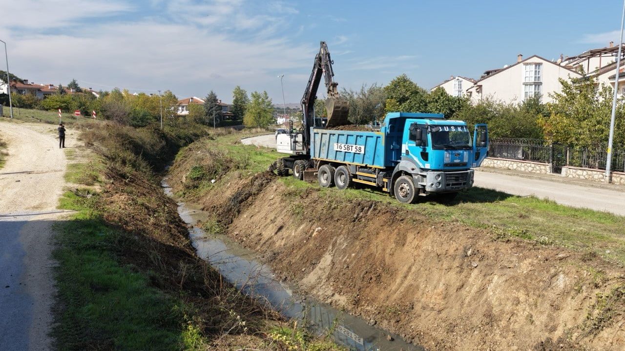 Bursa derelerinde seferberlik: sonbahar yağışlarına karşı kapsamlı temizlik