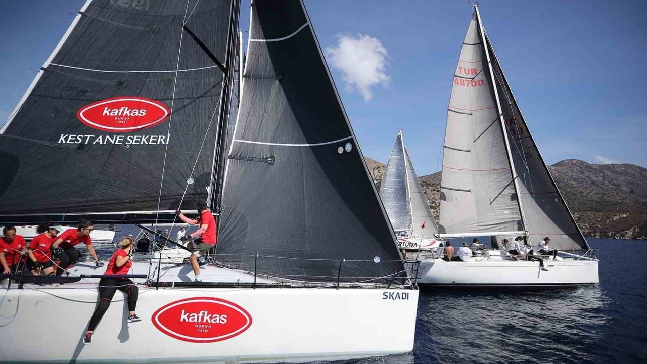 Bursa'nın yelken gücü Knidos Cup'ta kürsüde