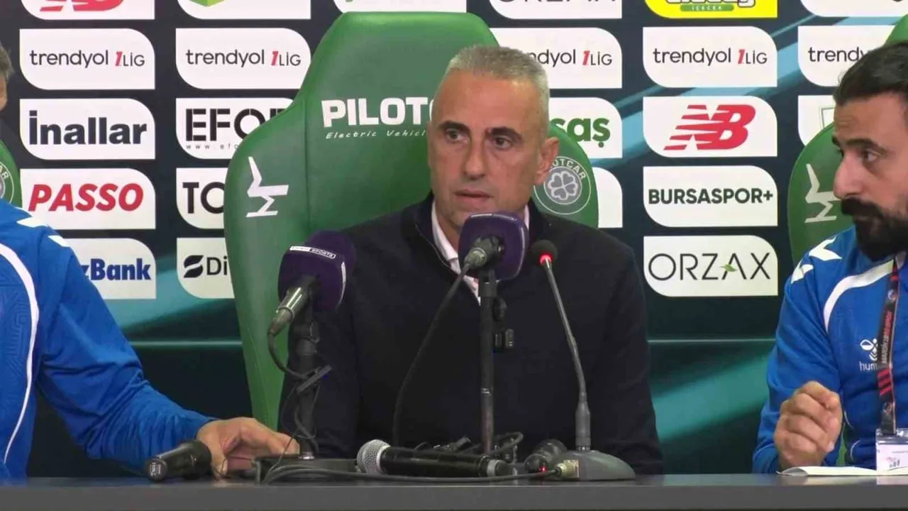 Bursaspor taraftarına saha ile cevap vereceklerini açıkladı