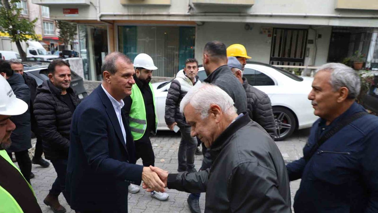 Büyükçekmece'de güvenli yarınlar için eski bloklar yıkıldı