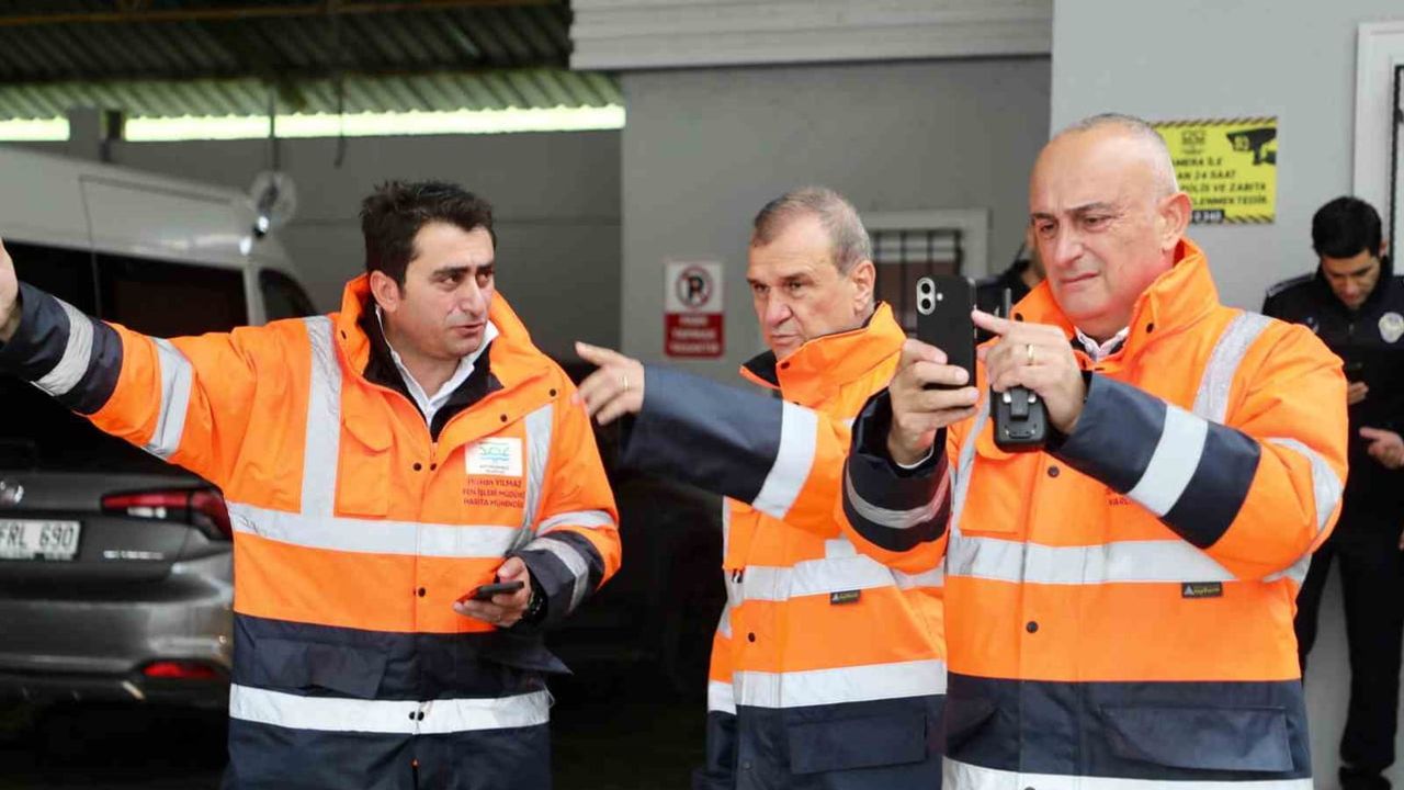 Büyükçekmece’de yağışla mücadele: ekipler sahada
