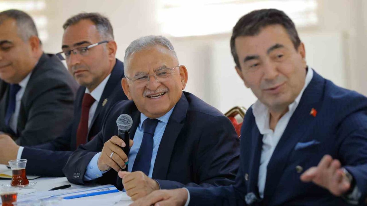 Büyükkılıç bünyan’da muhtarlarla öncelikleri yerinde tespit etti