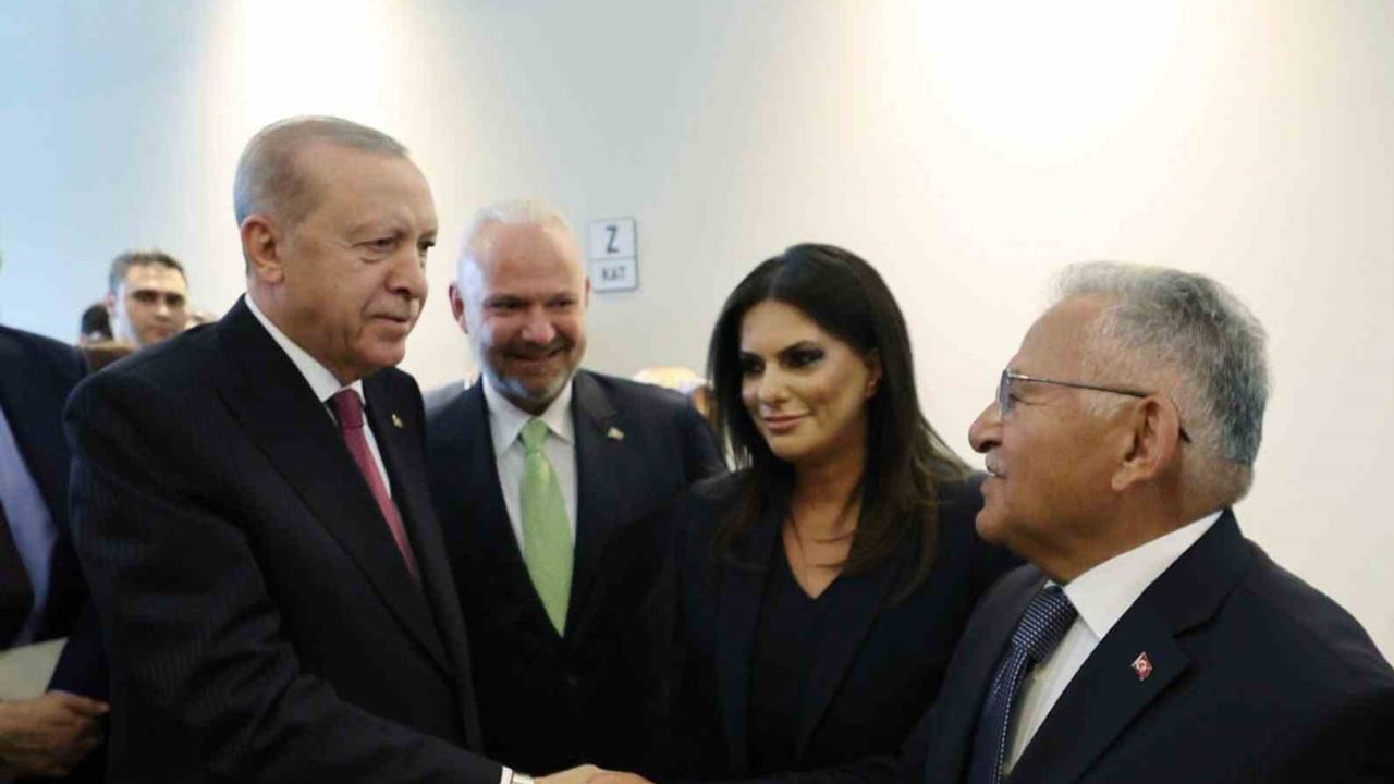 Büyükkılıç, Erdoğan ile görüşmesinde Kayserililere selam iletti