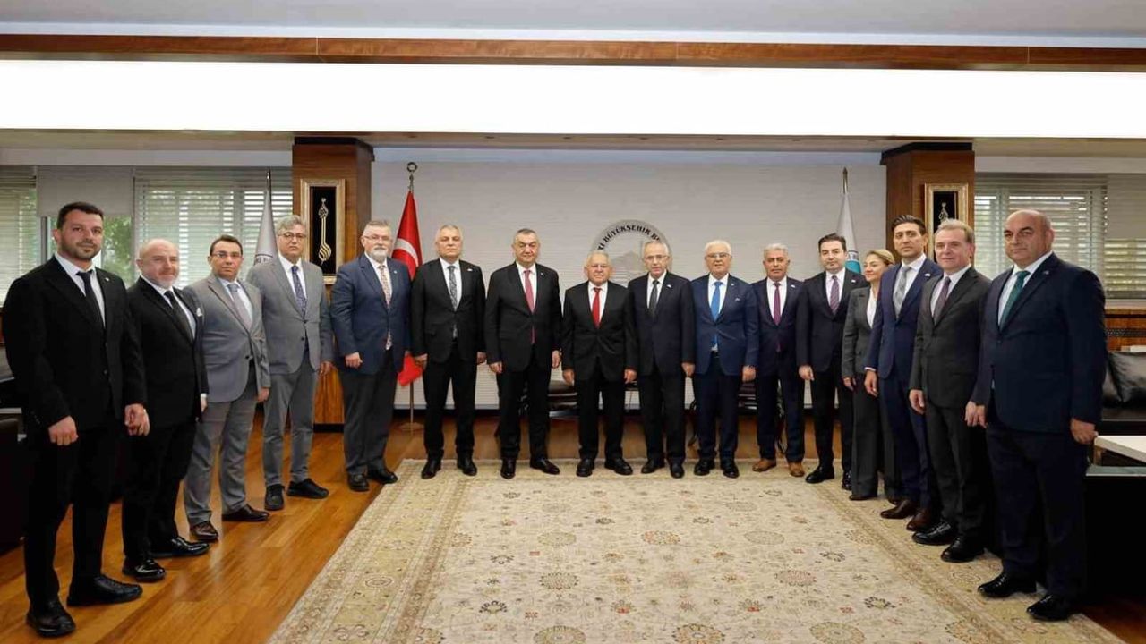 Büyükkılıç, KTO ve KAYSO yönetimleriyle Kayseri ekonomisinde ortak akıl vurgusu yaptı