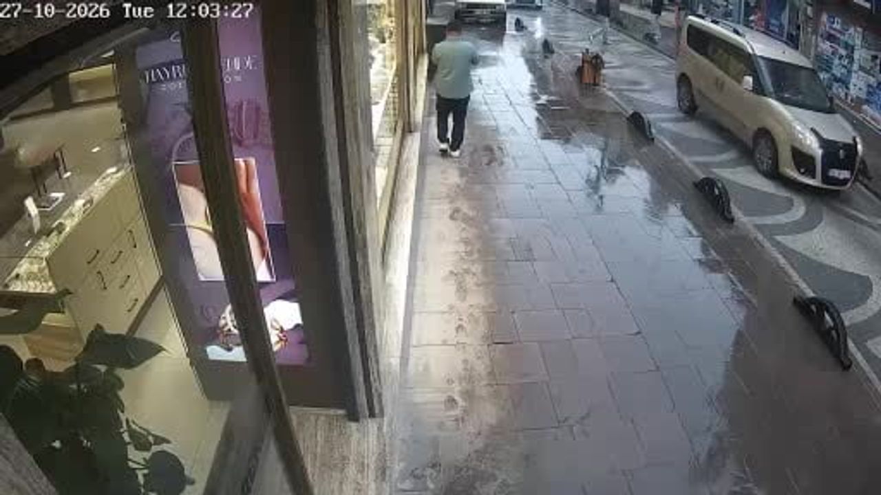 Cadde ortasında rastgele ateş: 4 kişi yaralandı, şüpheli aranıyor