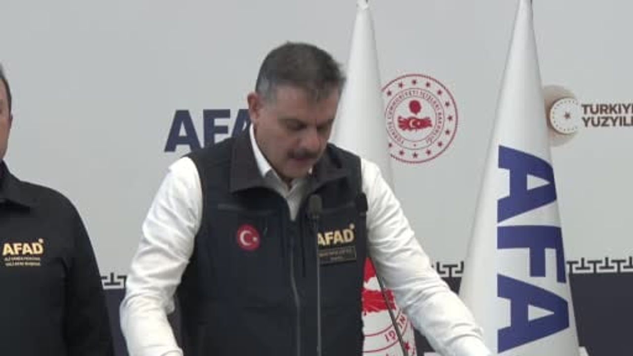 Çalışmalar 6 kayıp için aralıksız sürüyor: bakan Çiftçi'nin sel bilançosu
