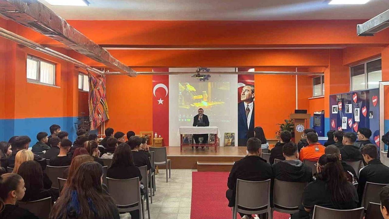 Cami sadece ibadet yeri değil: MESEM'de 'cami ve sosyal hayat' ele alındı