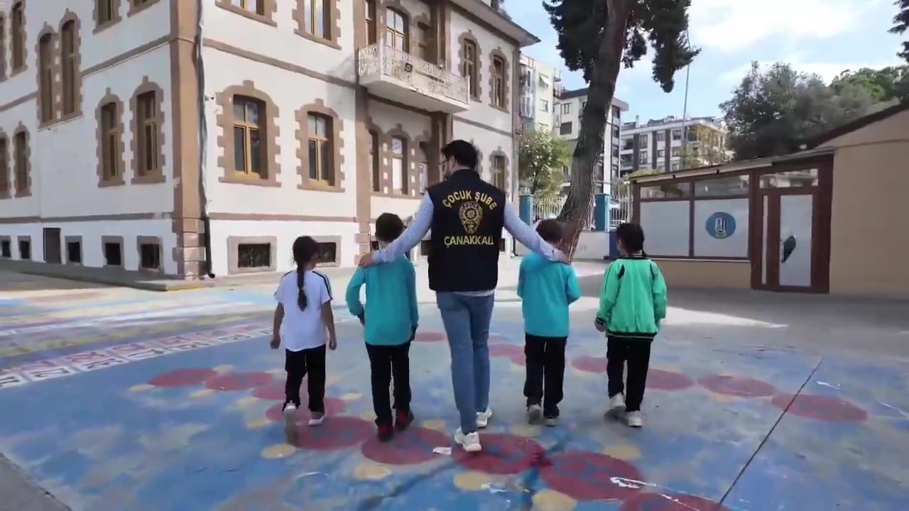 Çanakkale'de okul çevrelerinde güvenlik ağı güçlendiriliyor