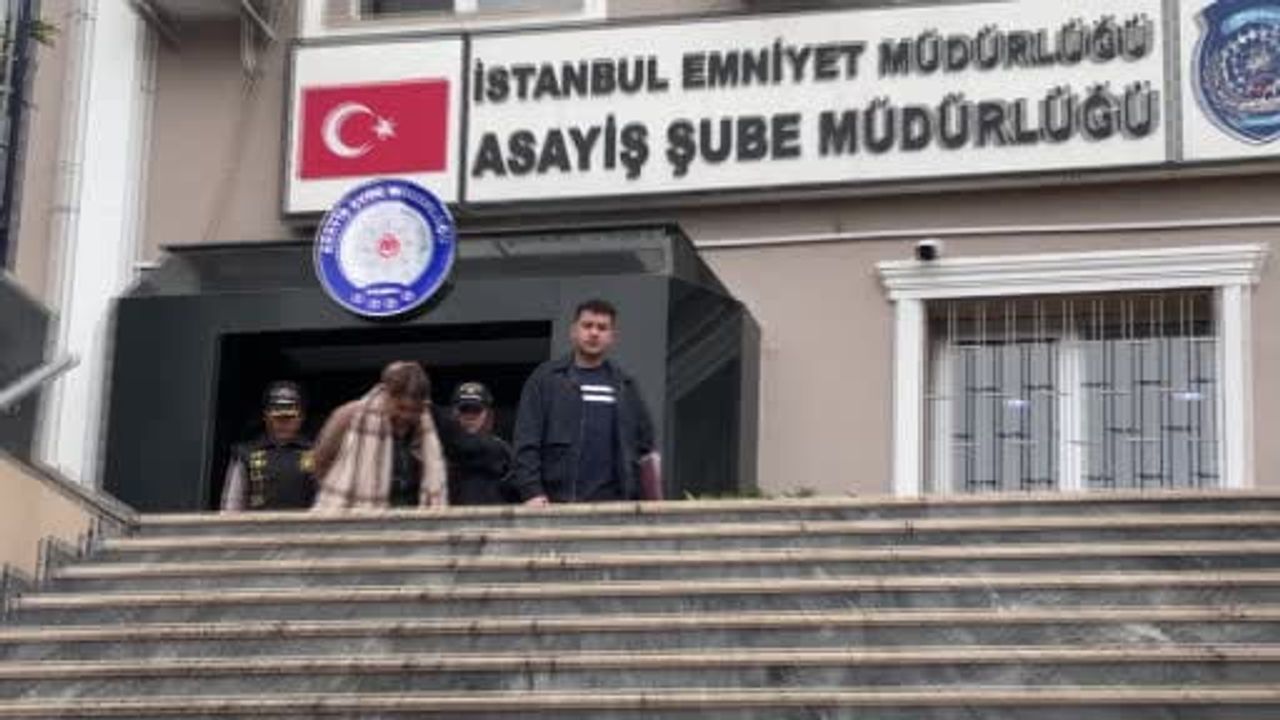 Çatıda öğretmen kılığında saklanan hükümlü 17 yıllık cezasıyla yakalandı