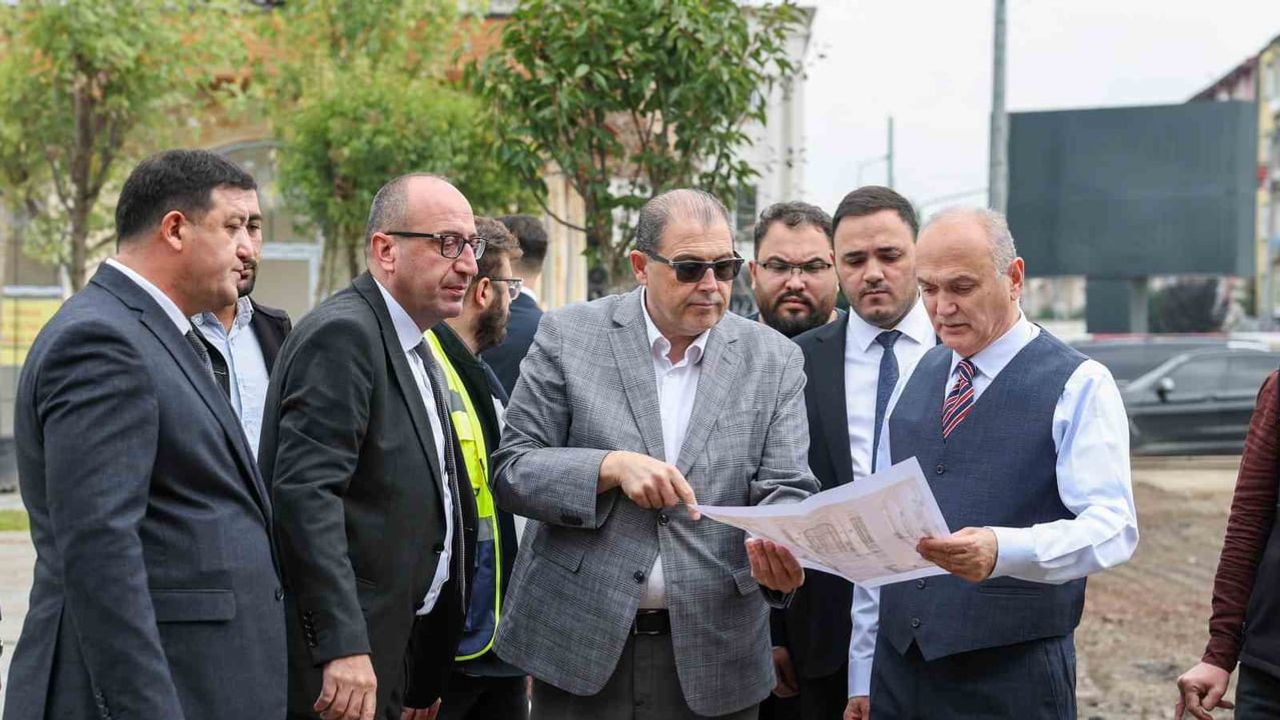 Cedidiye kent meydanında yeni yüz: ticaret ve kültür harmanı işyerleri hazır