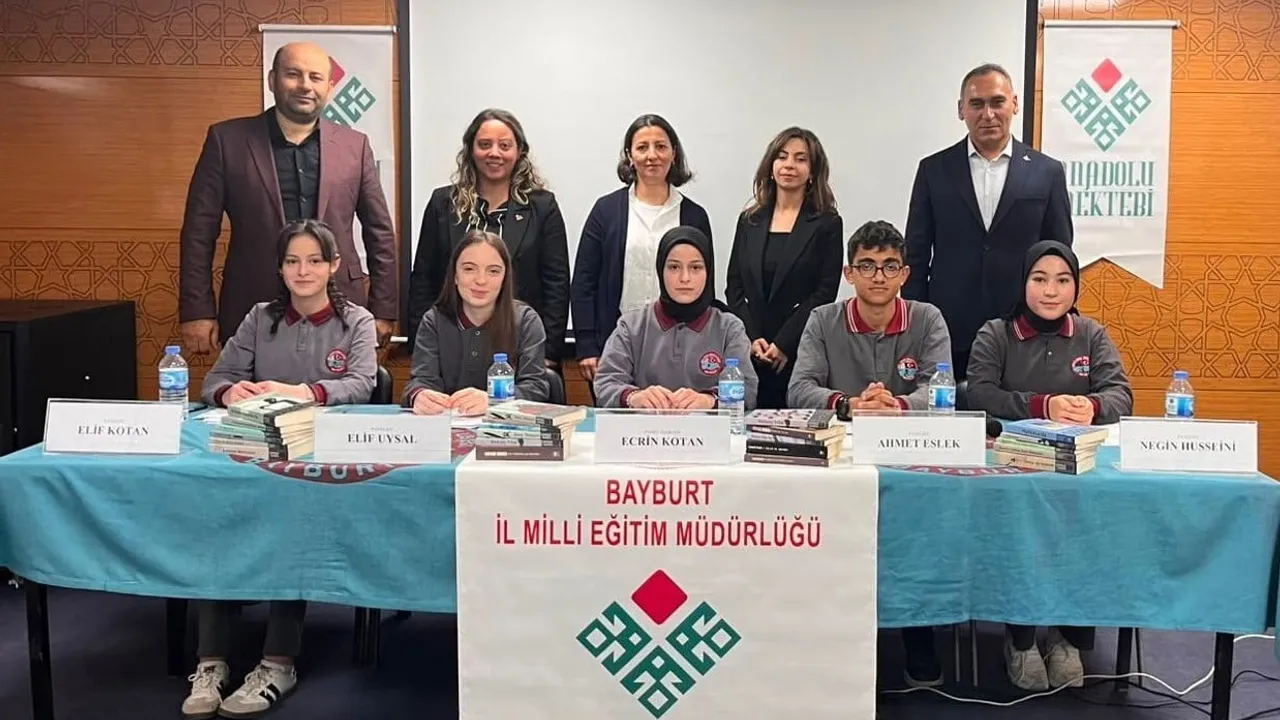 Cengiz Dağcı panelleri Milli İrade Anadolu Lisesi'nde sürdü