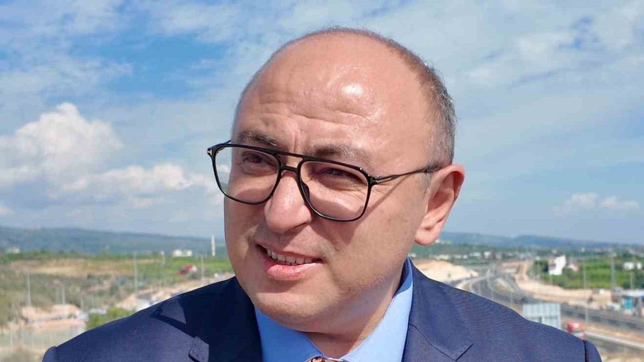 Çeşmeli-Kızkalesi otoyolu ilk günde 17 binden fazla araç geçirdi