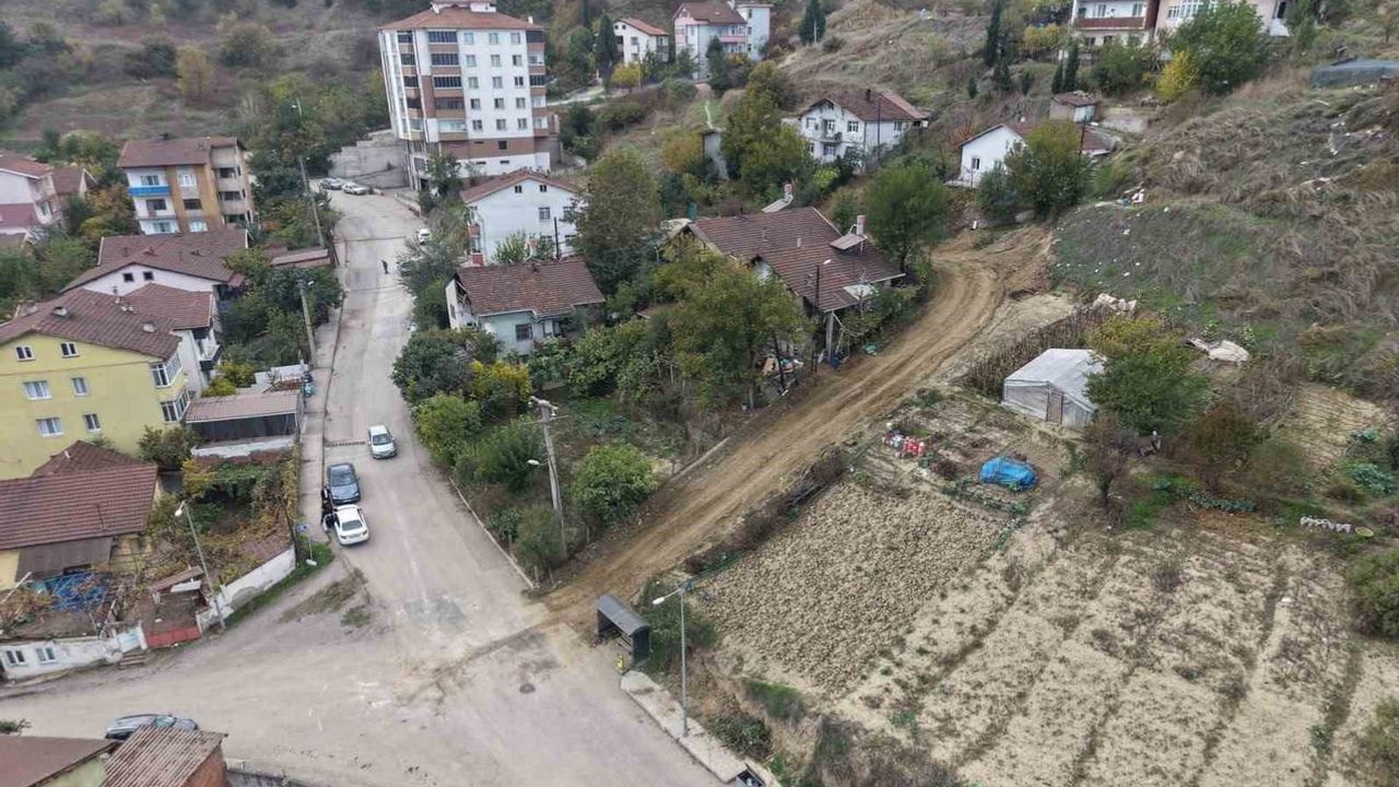 Çetinkaya'dan Aydınlıkevler'e 15 yıllık doğalgaz engeli kaldırıldı