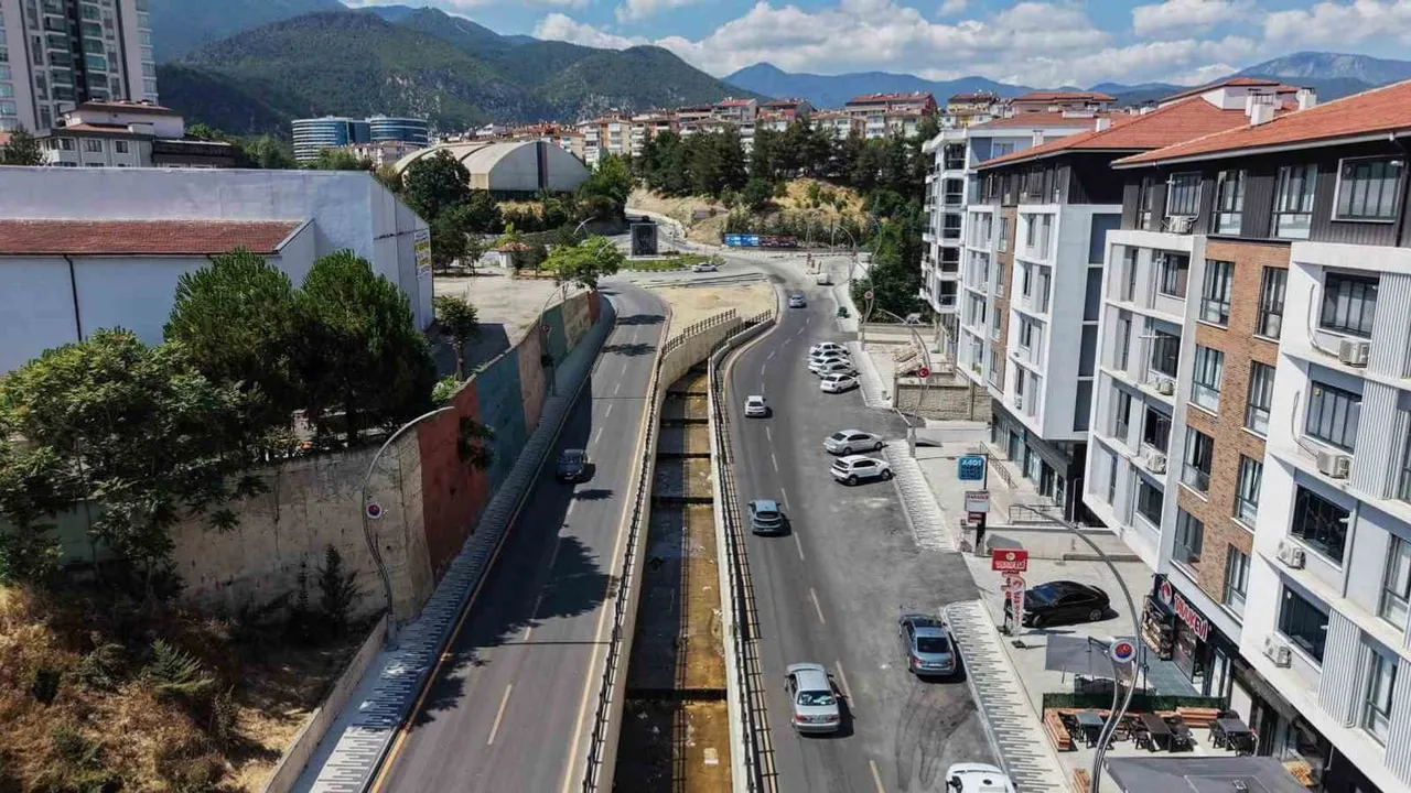 Çetinkaya’nın 500 yıllık hesapla başlattığı dere ıslahı Karabük’te önlem oluyor