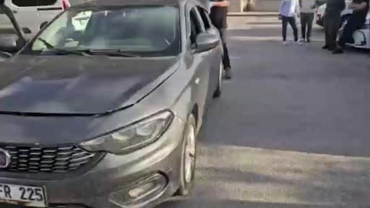 Ceyhan'da araç taktiğiyle 10 paket preslenmiş metamfetamin ele geçirildi