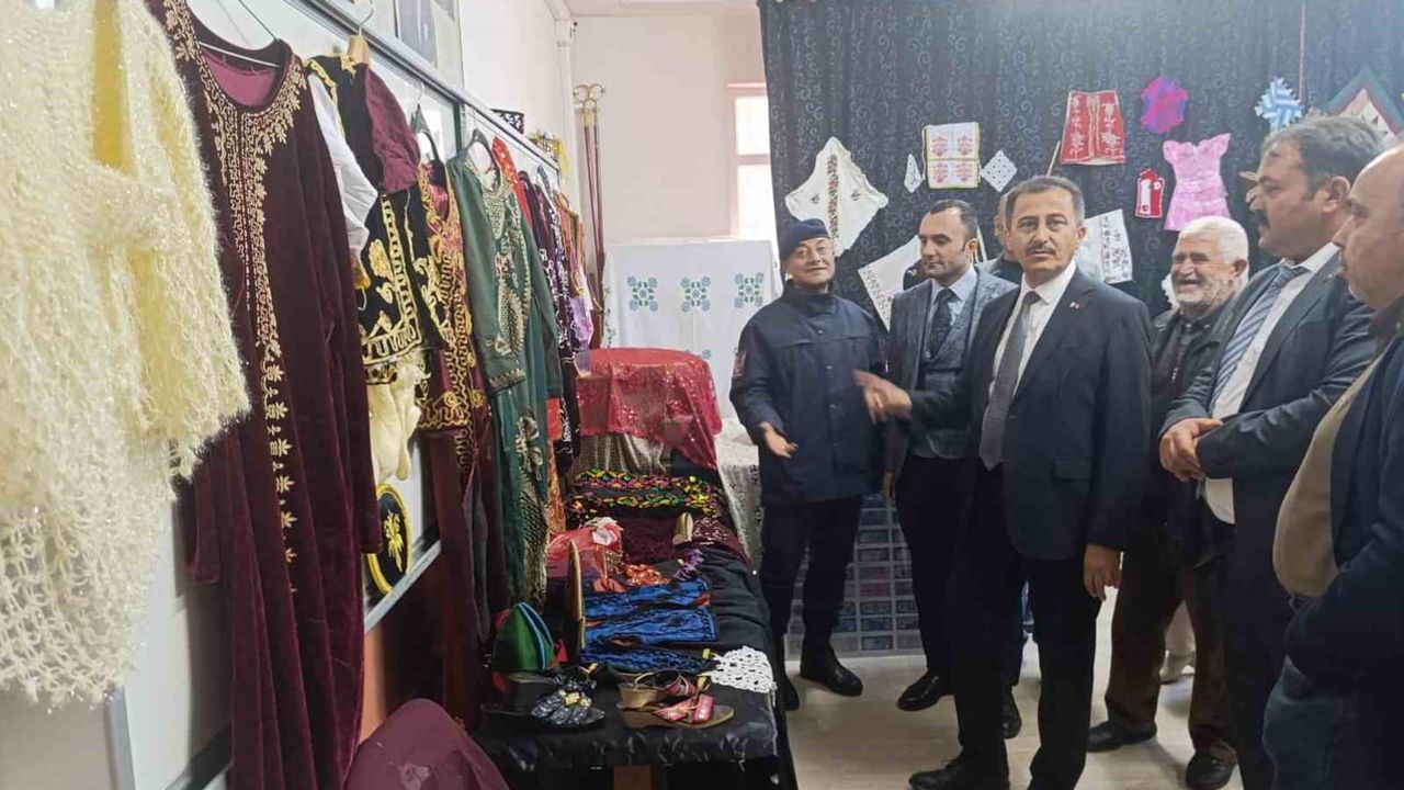 Ceylan Emet İlkokulu'na geçmişi geleceğe bağlayan kültür evi