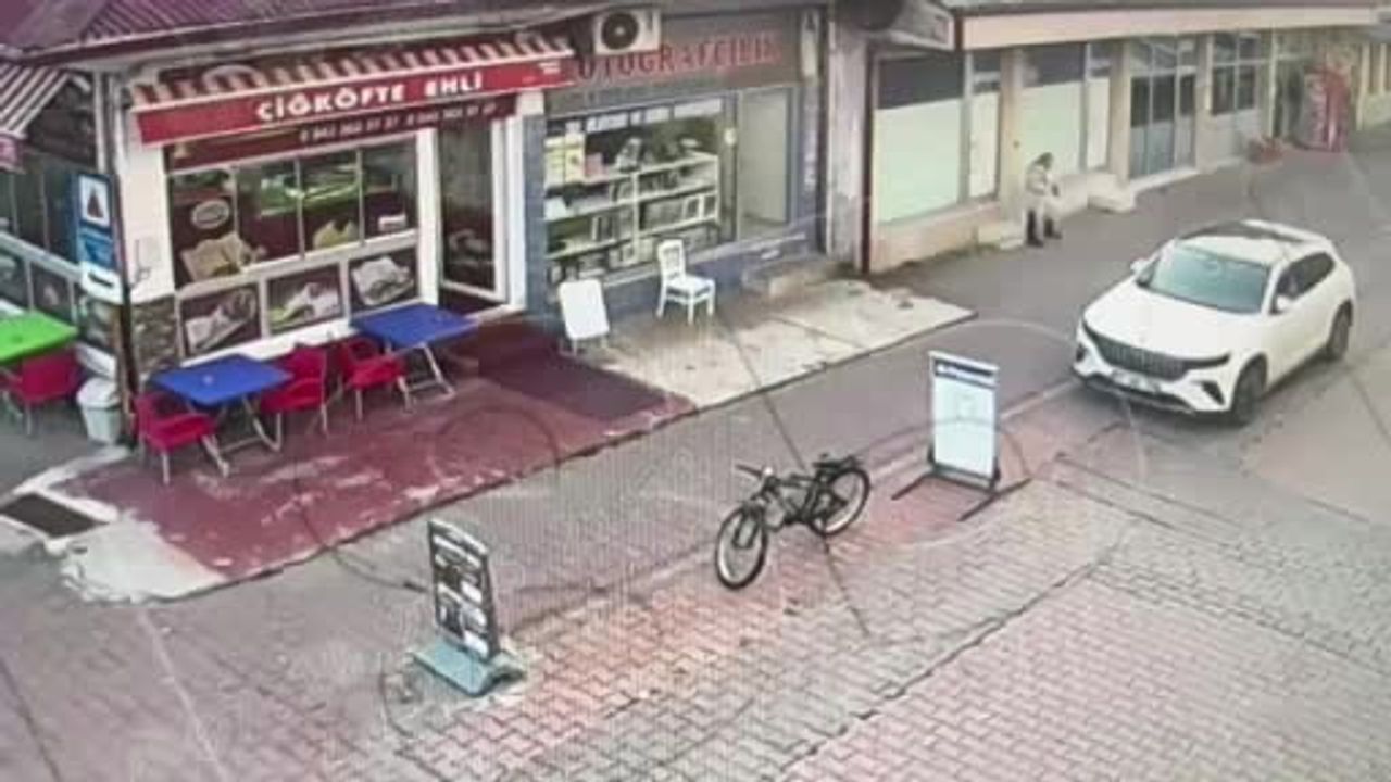 Cide'de 'dur' ihtarına uymayan 16 yaşındaki sürücüye 410 bin lira ceza