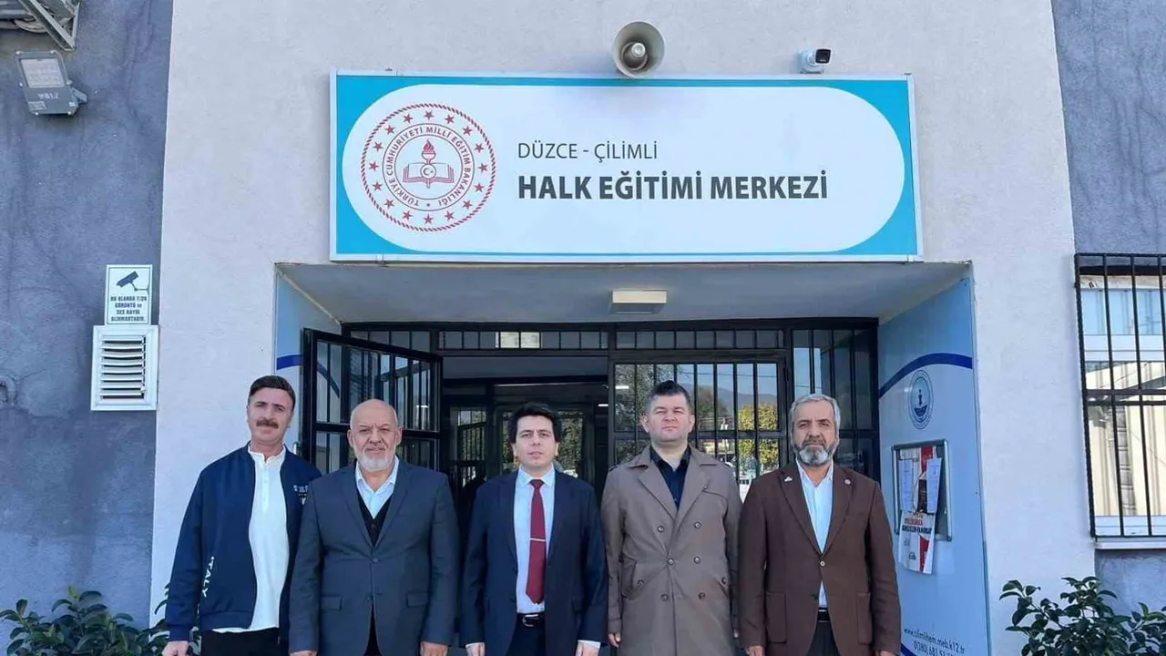 Çilimli halk eğitim merkezine kaymakamdan hayat boyu öğrenme vurgulu ziyaret