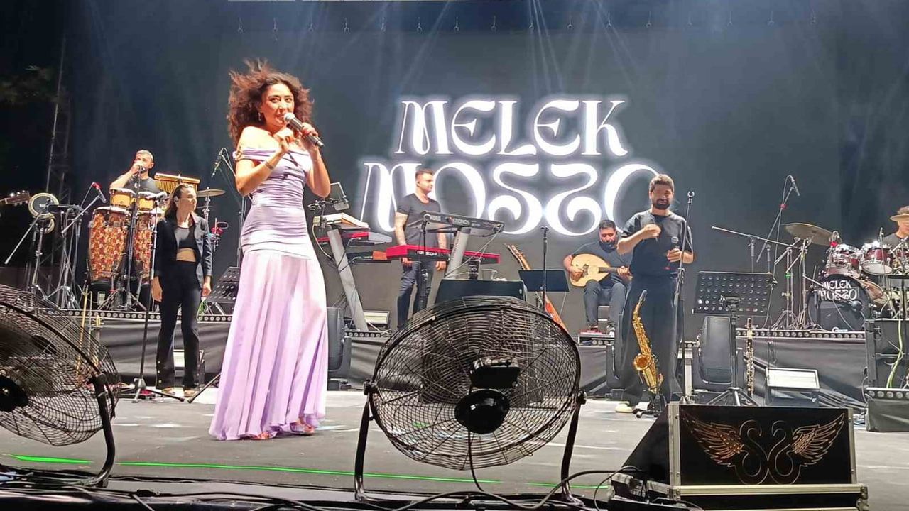 Çine Memecik Fest'te konserler kötü hava koşulları nedeniyle ertelendi