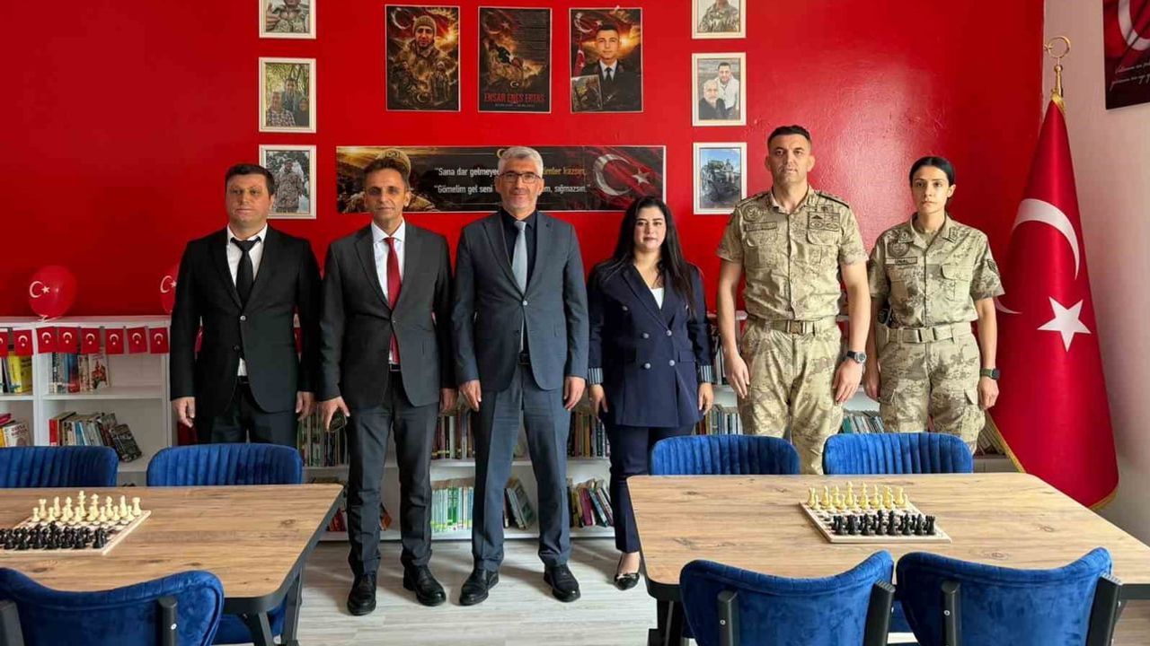 Cizre'de öğrenime destek: Şehit Ensar Enes Ertaş kütüphanesi açıldı