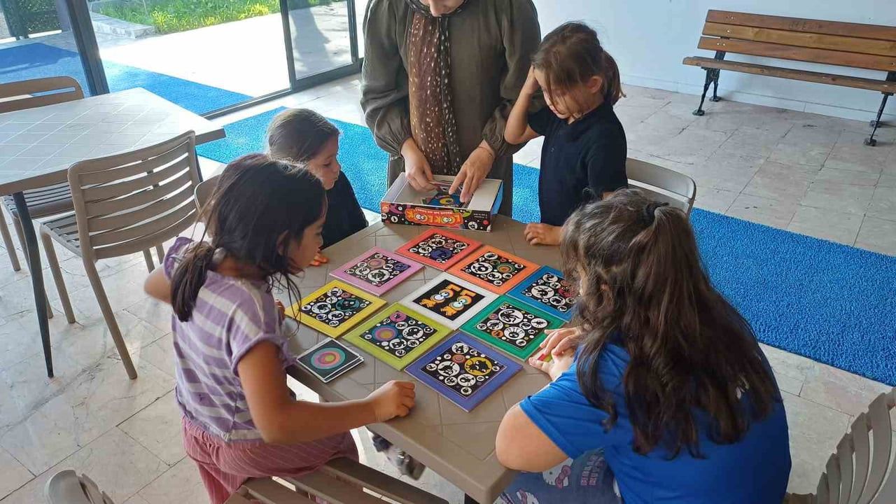 Çocuklar Konuralp'te akıl ve zeka oyunlarıyla düşünme becerilerini güçlendirdi