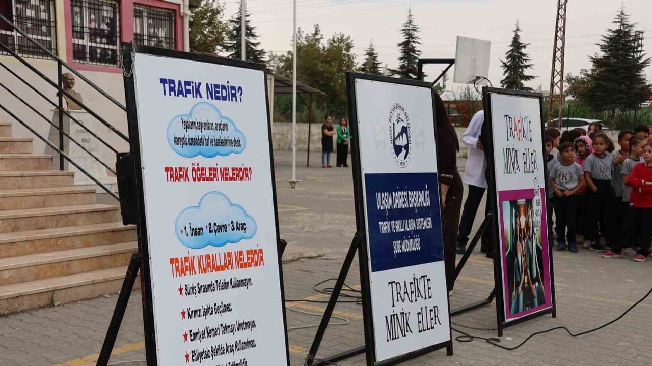Çocuklara oyunla trafik eğitimi: Hatay'da 'trafikte minik eller' uygulaması