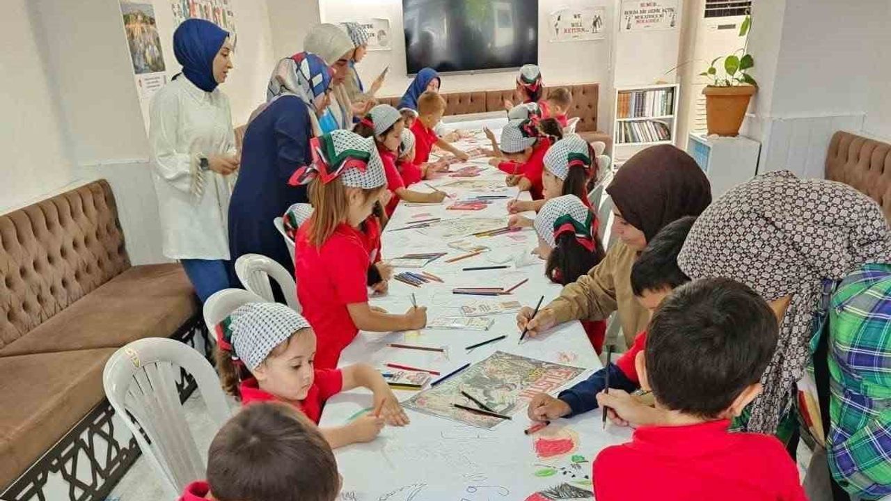 Çocukların fırçasından Gazze'ye umut ve kardeşlik