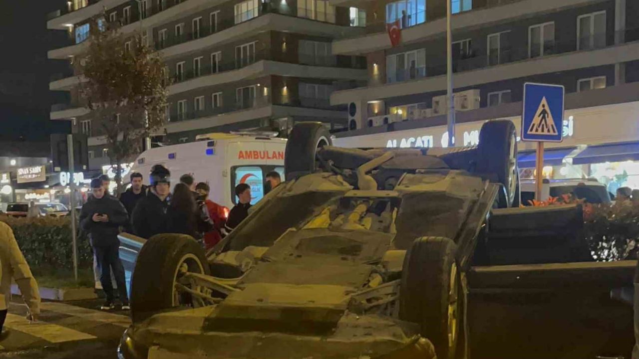 Çorlu'da çarpışma sonucu takla atan araç: 2 kişi hafif yaralandı