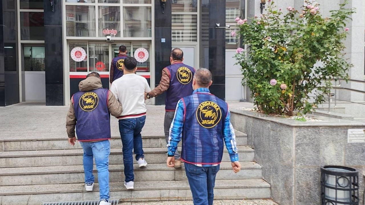Çorum'da jandarmanın 1-26 ekim operasyonunda 25 aranan şahıs yakalandı
