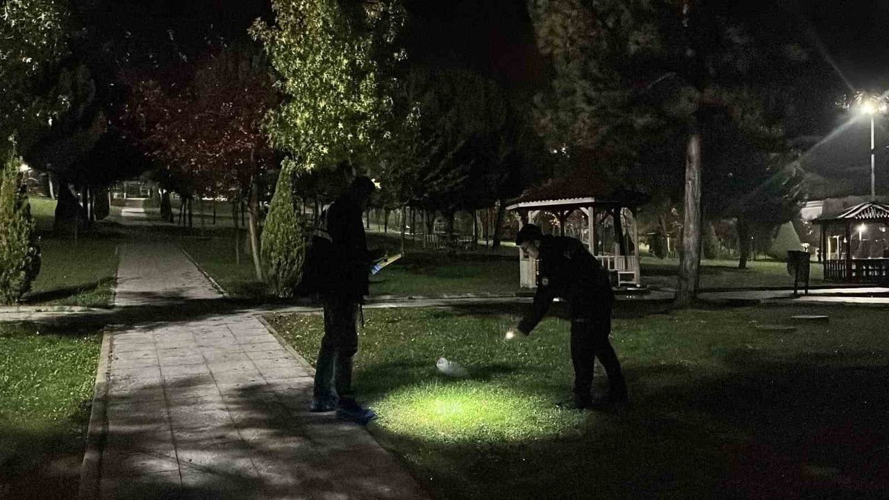 çorum'da parkta çıkan tartışma bıçaklı kavgaya dönüştü