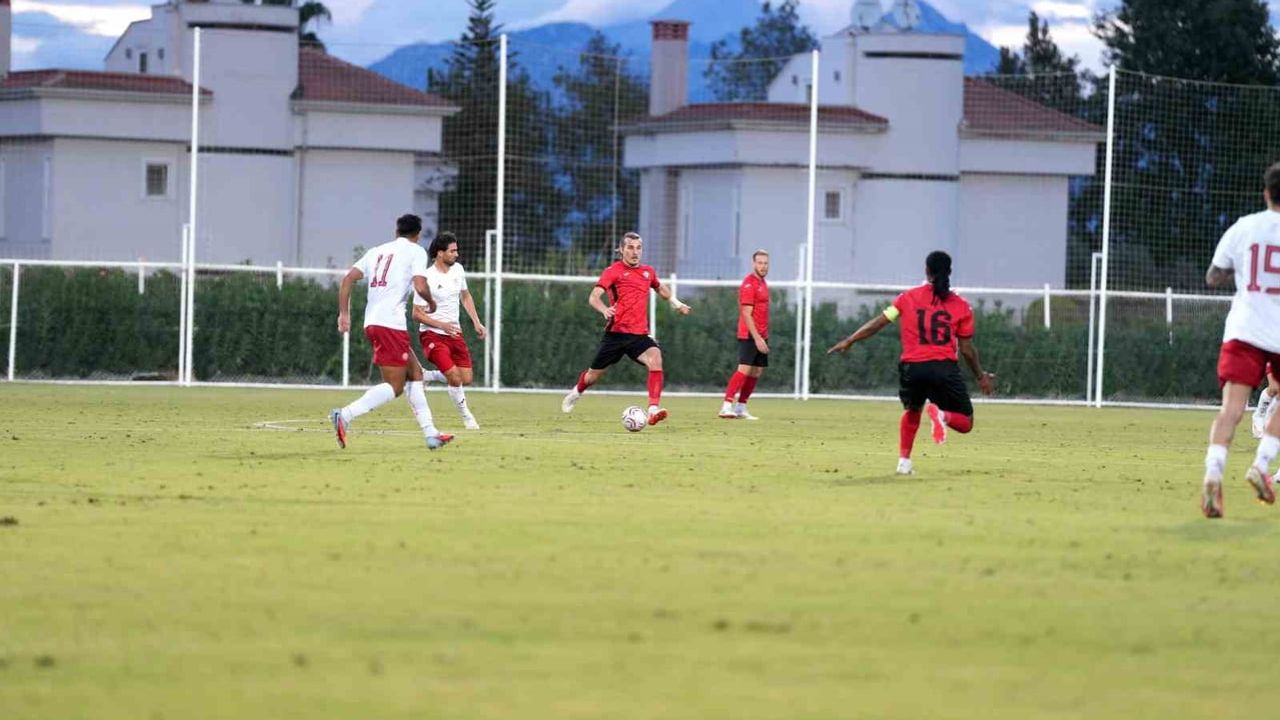 Çorum FK, Antalya kampında eksik kadroyla 2-1 yenildi