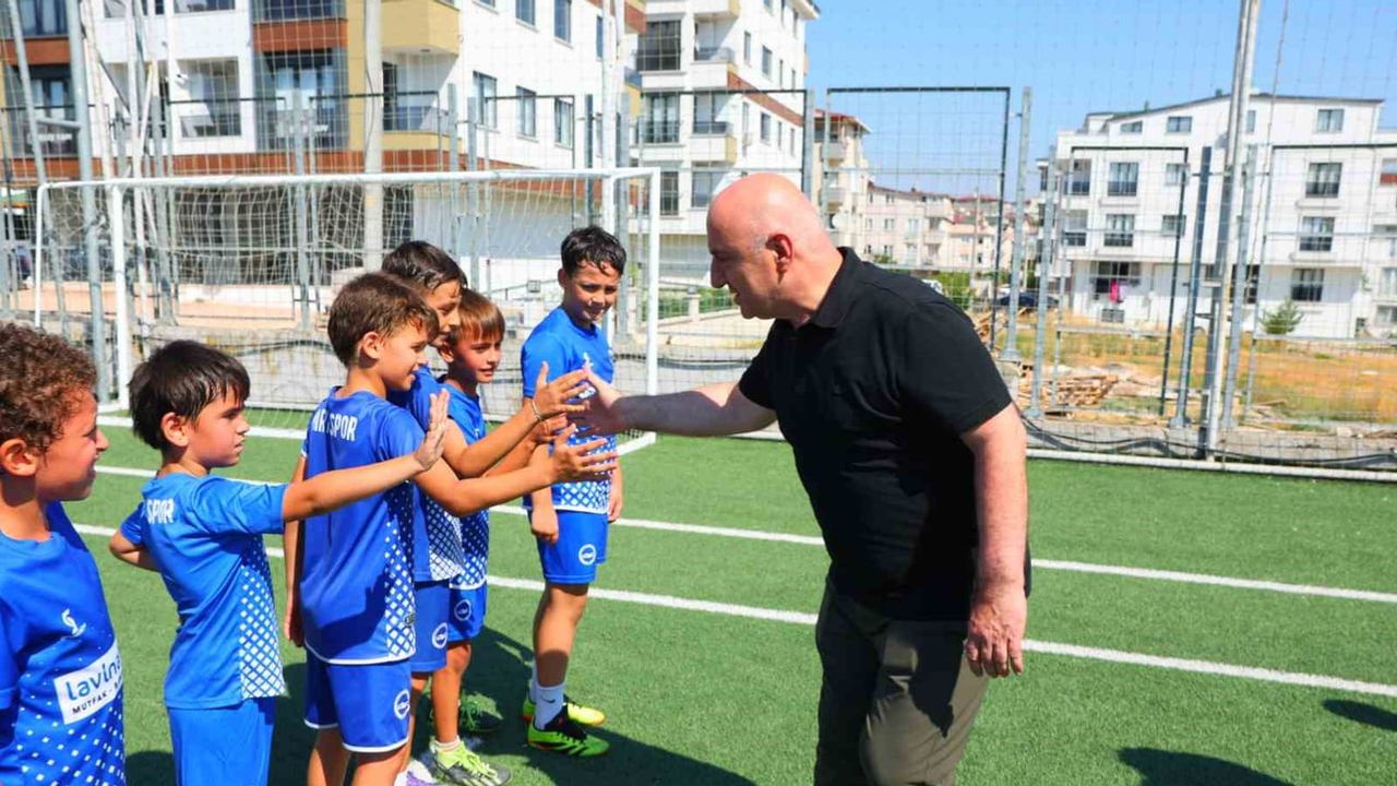 Darıca'da çocuklar için kış spor okulları kayıtları açıldı