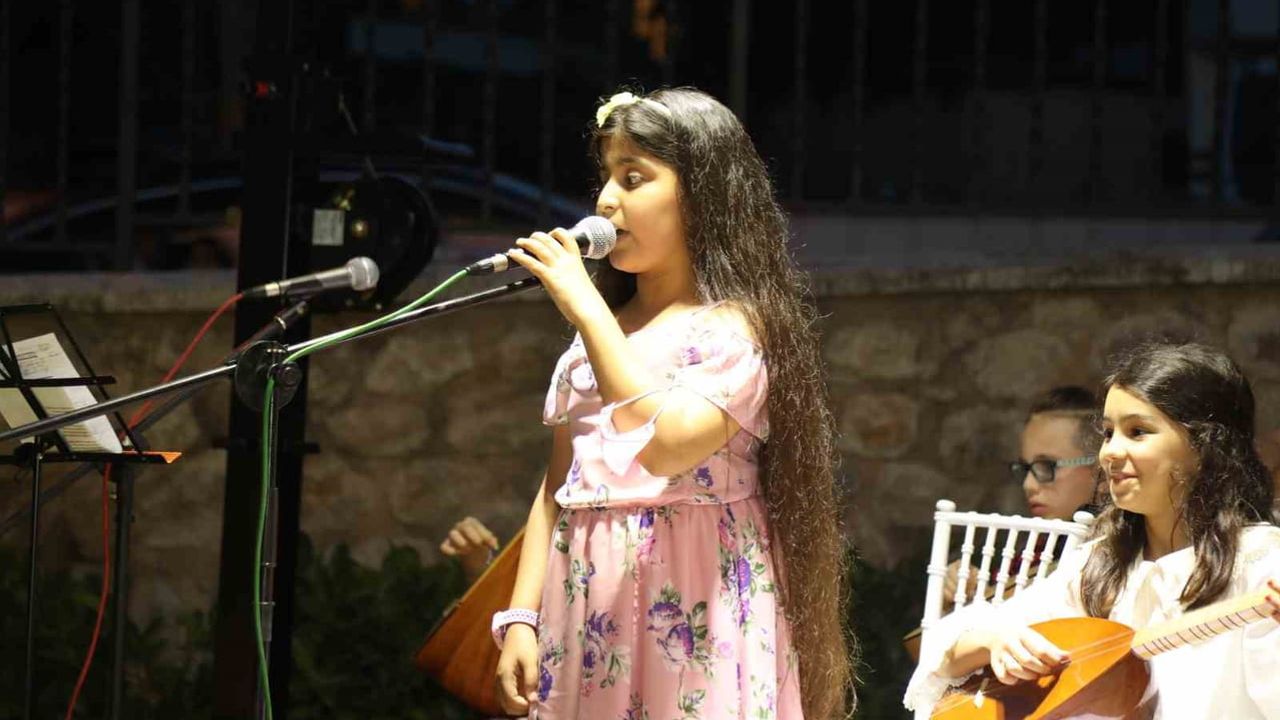 Darıca’da konservatuvarla her yaşa sanat eğitimi fırsatı sunuluyor