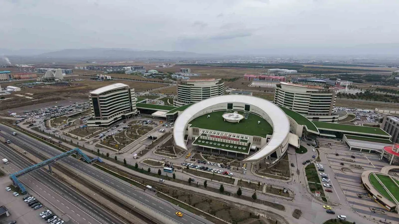 Deneyimle öğrenme: 3. Yaş Üniversitesi 60 yaş ve üstüne kapılarını açıyor