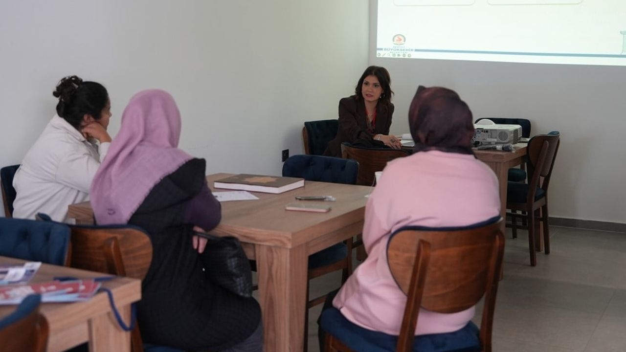 Denizli büyükşehirden kadınlara sağlık ve şiddet eğitim seferberliği