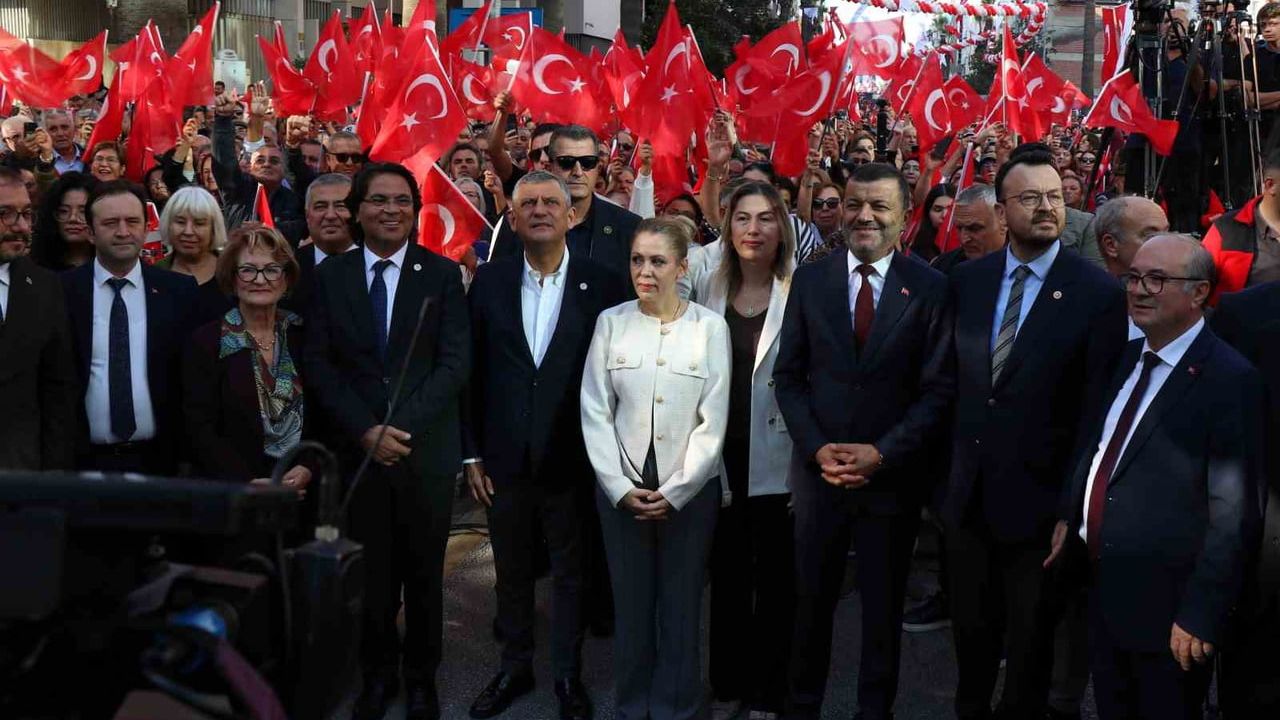 Denizli’de 31 projenin açılışını yapan Yeni Parti lideri sosyal belediyecilik önceliği