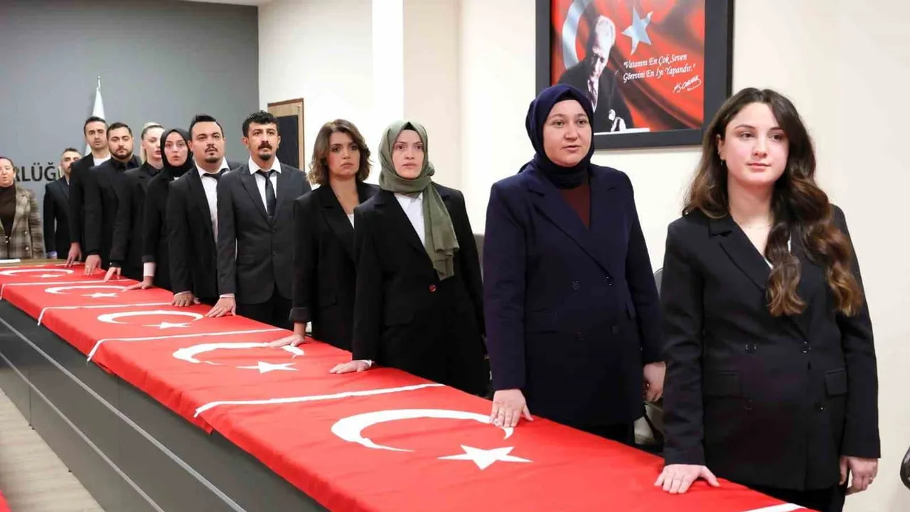 Denizli'de 43 çalışan yemin ederek devlet memurluğuna geçti