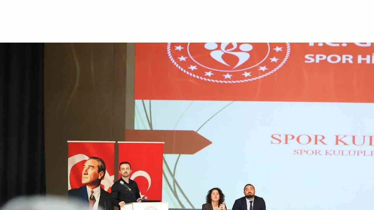 Denizli'de kulüp yöneticileri ilk kapsamlı spor bilgilendirme seminerinde bir araya geldi