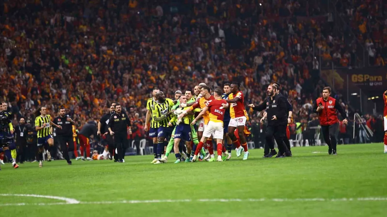 Derbi sonrası Rams Park'ta gerginlik büyüdü