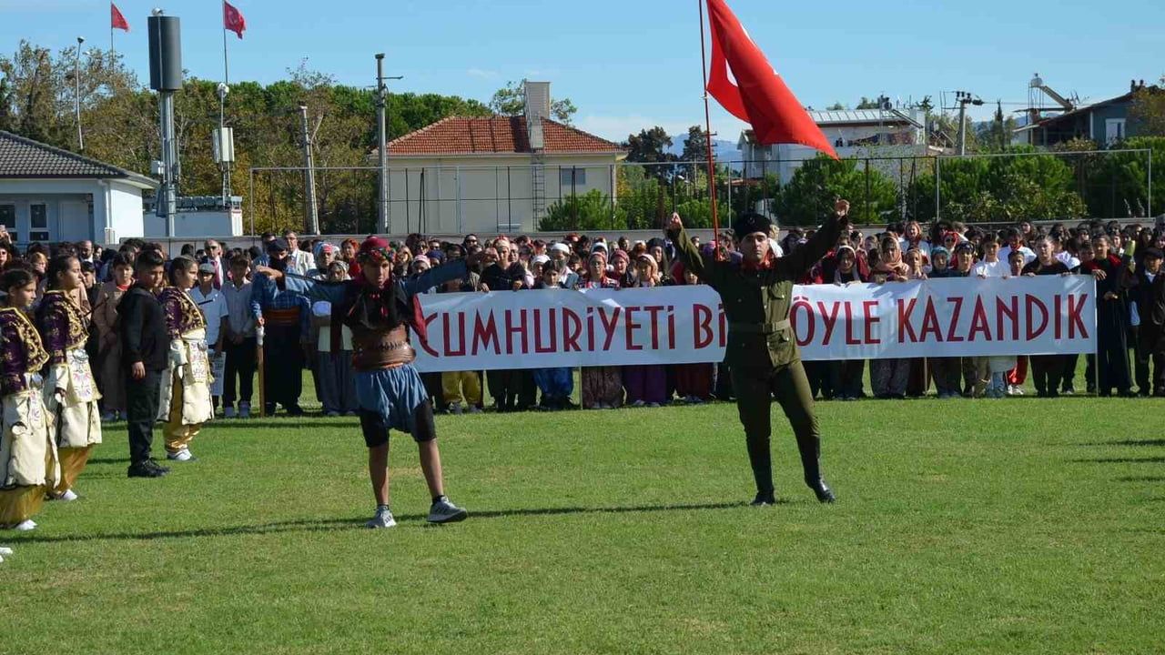 Didim'de cumhuriyetin 103. yılı coşkuyla kutlandı