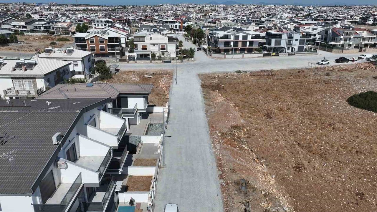 Didim'de parke taşı seferberliği: mahalle yolları yenileniyor