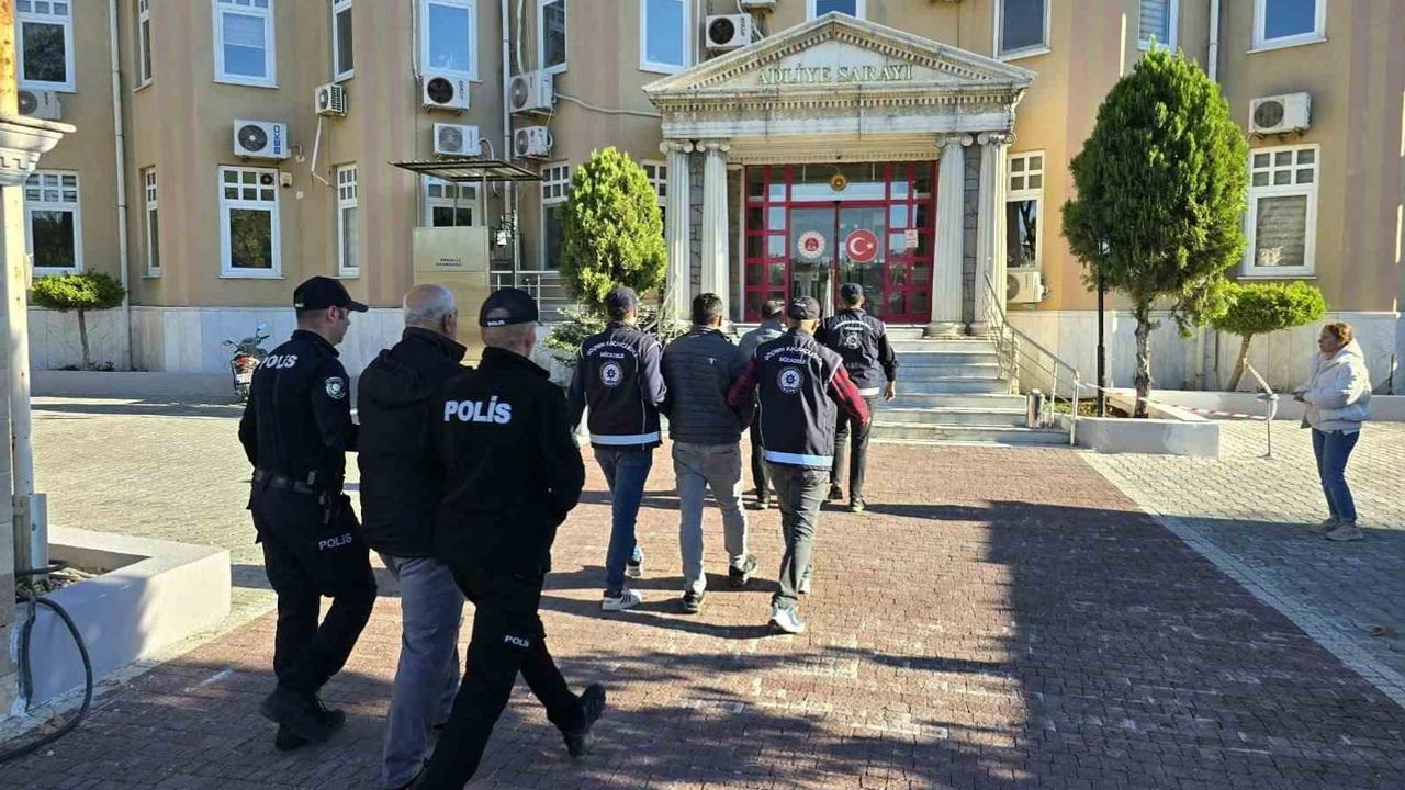 Didim makiliklerinde yakalanan 25 göçmen geri gönderildi, üç organizatör tutuklandı