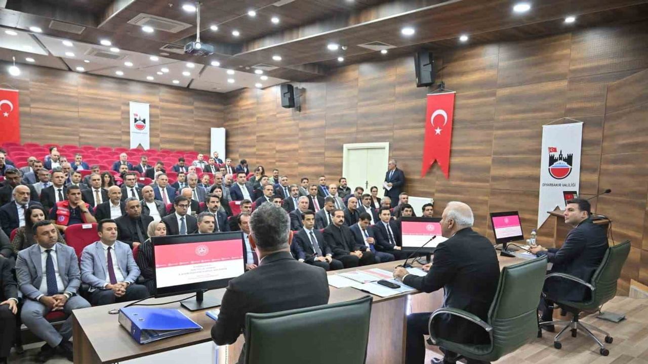 Diyarbakır'da 559 proje, 412 milyar lira: yatırımlar ve koordinasyon gündemde