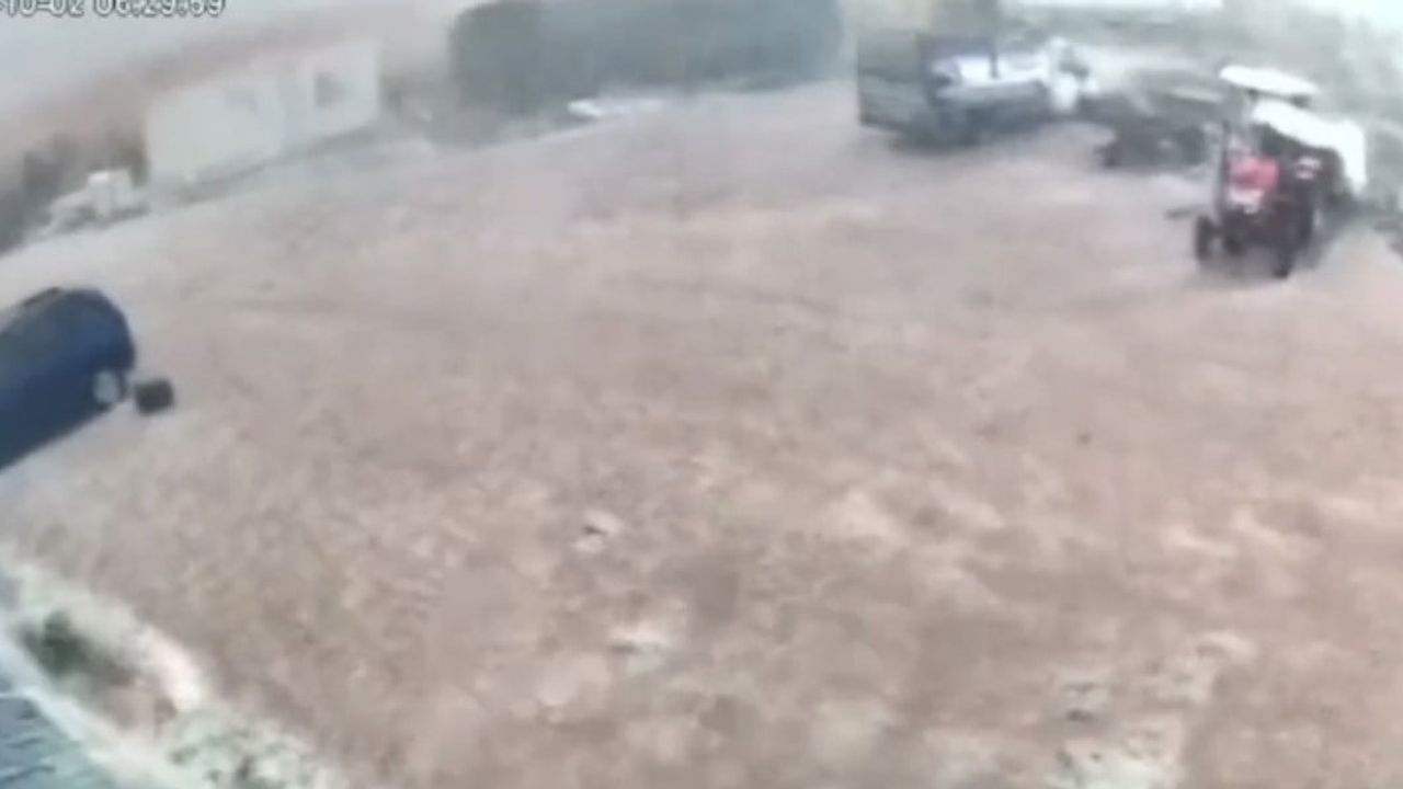 Diyarbakır'da fırtına ve sağanak bismil'de sel görüntülerini ortaya çıkardı