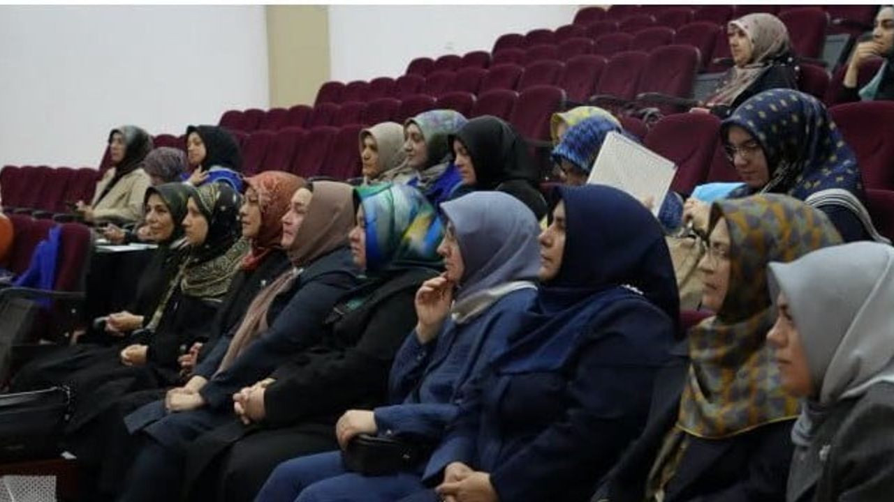 Doğu Anadolu kadın kolları Erzurum'da proje ve iş birliği gündemiyle toplandı