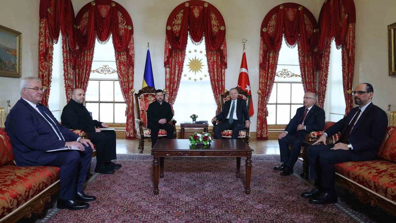 Dolmabahçe'de Erdoğan ve Zelenskiy ikili iş birliği ve Karadeniz güvenliğini görüştü